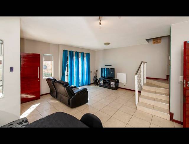 3 BEDROOM DUPLEX FOR SALE IN EASTLEIGH